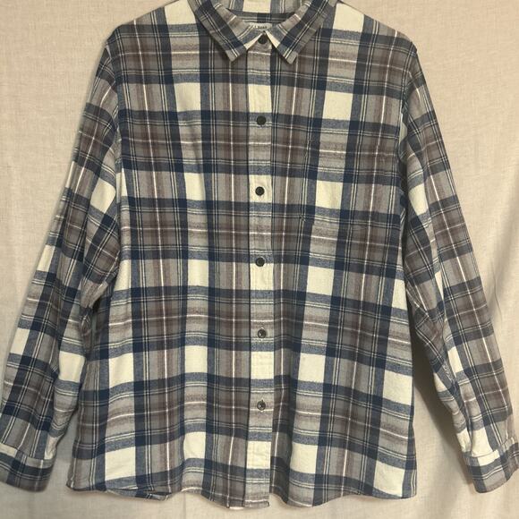 L.L Bean Flannel Shirt Blue, Cream, Tan Plaid Relaxed Fit Cotton Women’s XL - Picture 1 of 8